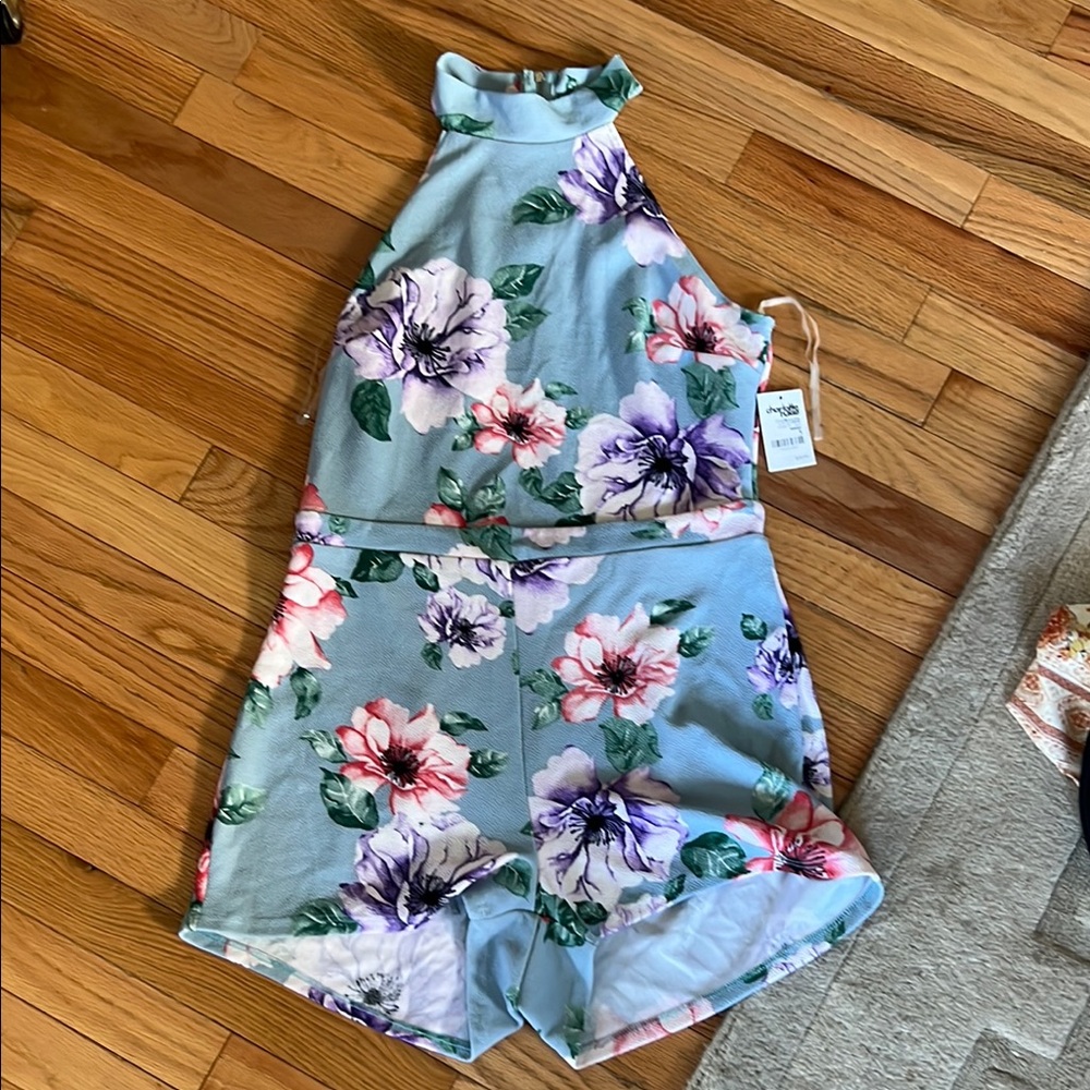 Charlotte Russe Floral Halter Neck Romper‎